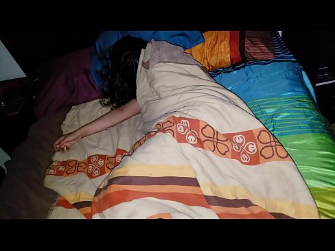 ❤️ Posinak grdi svoju mladu maćehu dok ona spava. Porno video u pornografiji hr.sexogolic-info.ru ﹏